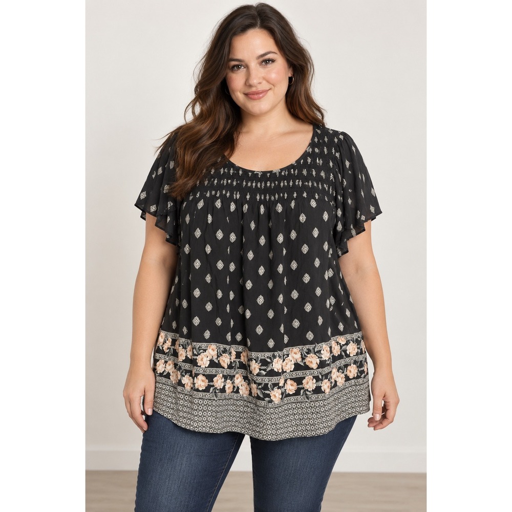 Torrid Womens Size 2 Black Floral Geometric Smocked Rayon Blouse Short Sleeve